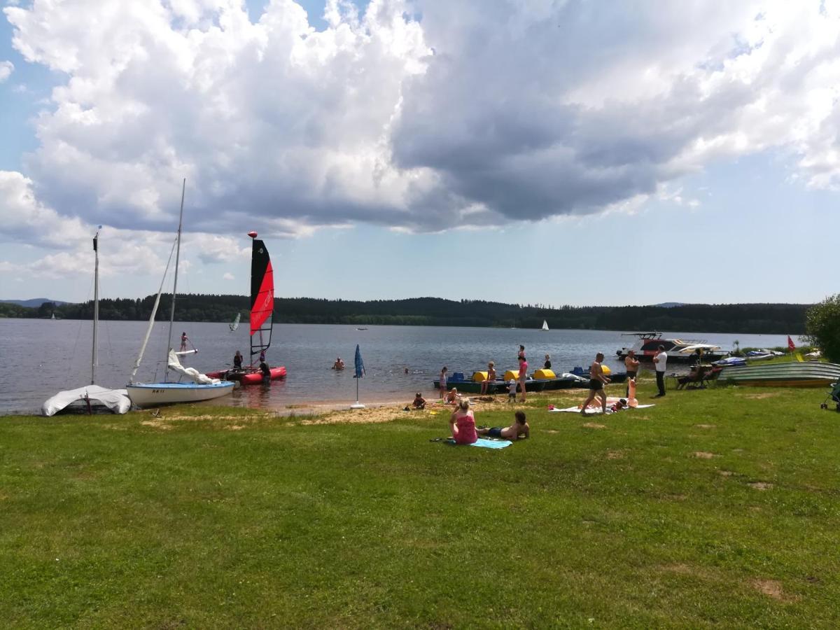 Отель Kemp Lipno - Jenisov Горни-Плана Экстерьер фото